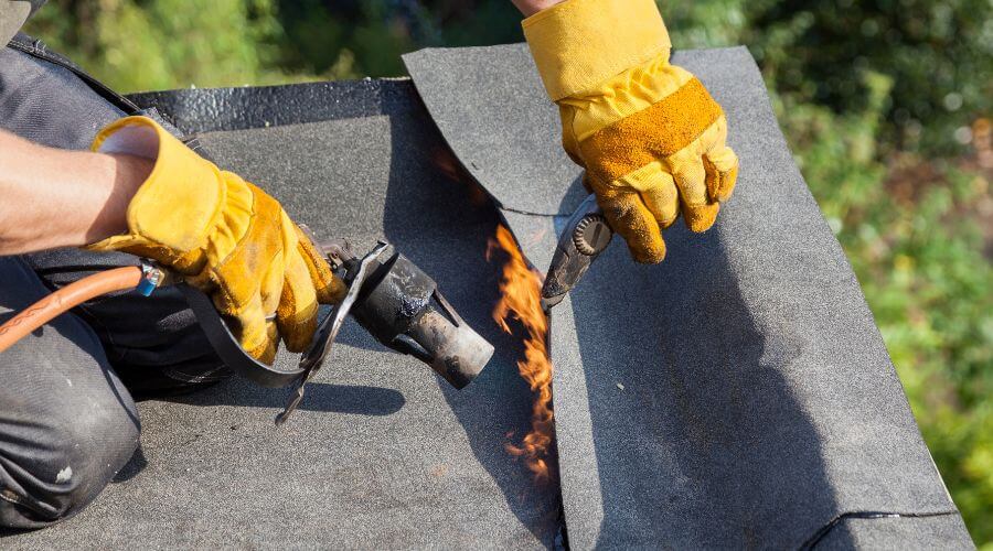 Professional gutter cleaning in Omega, GA